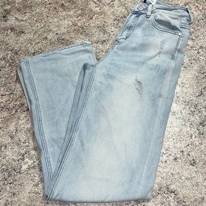 Risen light wash high rise tapered jeans-straight leg